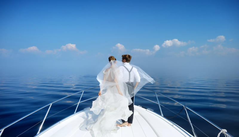 Boat rentals for weddings and stag and hen parties